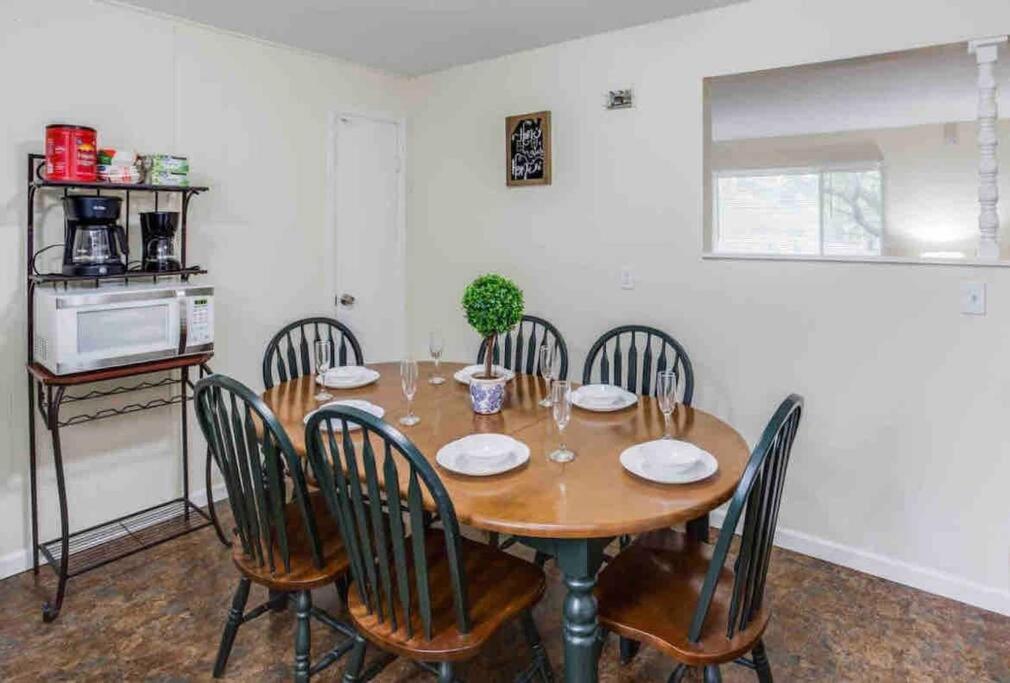 Amazing Ranch Mins Away From Airprt/Rit/Dwtn/Uofr Apartamento Rochester Exterior foto